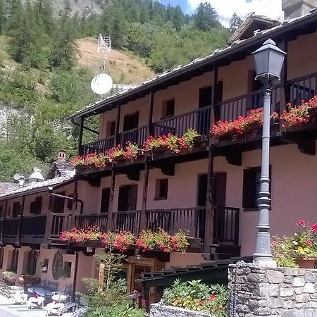 Locanda La Brenva Courmayeur Exterior photo